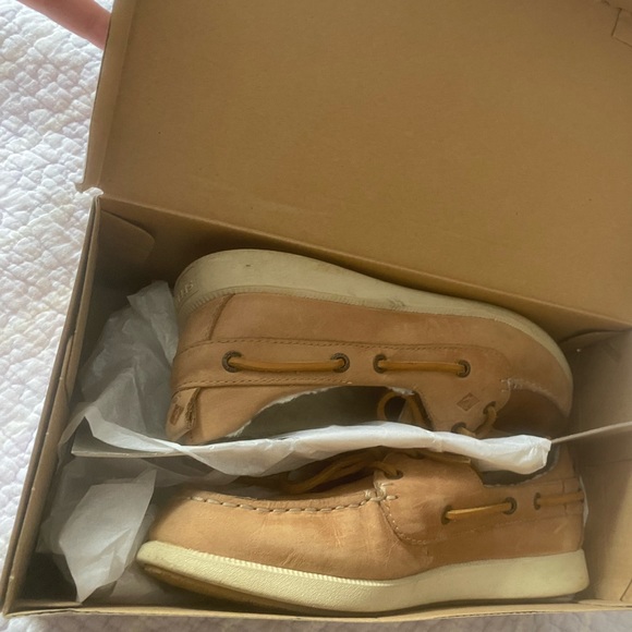 Sperry slip on- Oasis Docksider shoe with fur lining - Picture 2 of 5